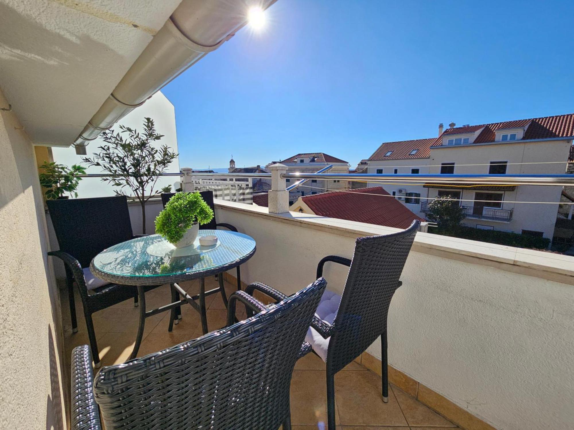 Apartments Sonja Split Exterior photo